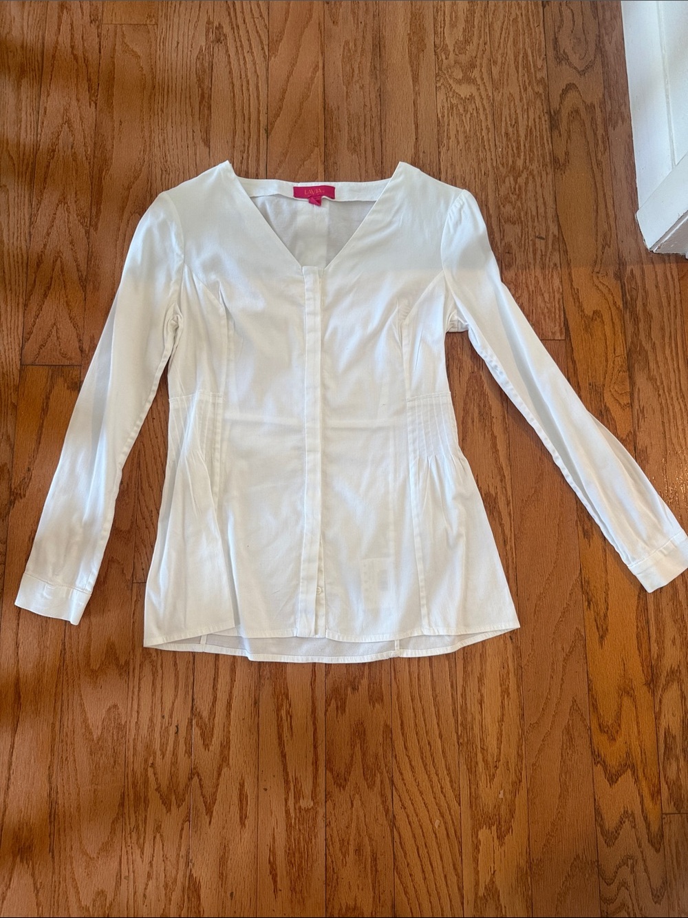 White Button-Down Long-Sleeve Women’s Shirt with Subtle Seaming
